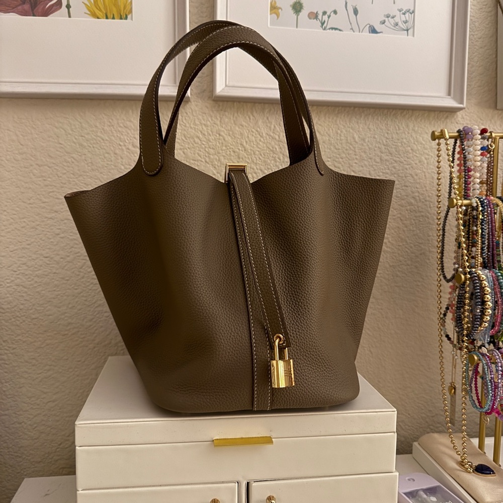 H Leather bag